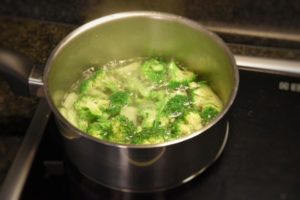 legu rustici rana pescatrice broccoli zucca pinoli 4