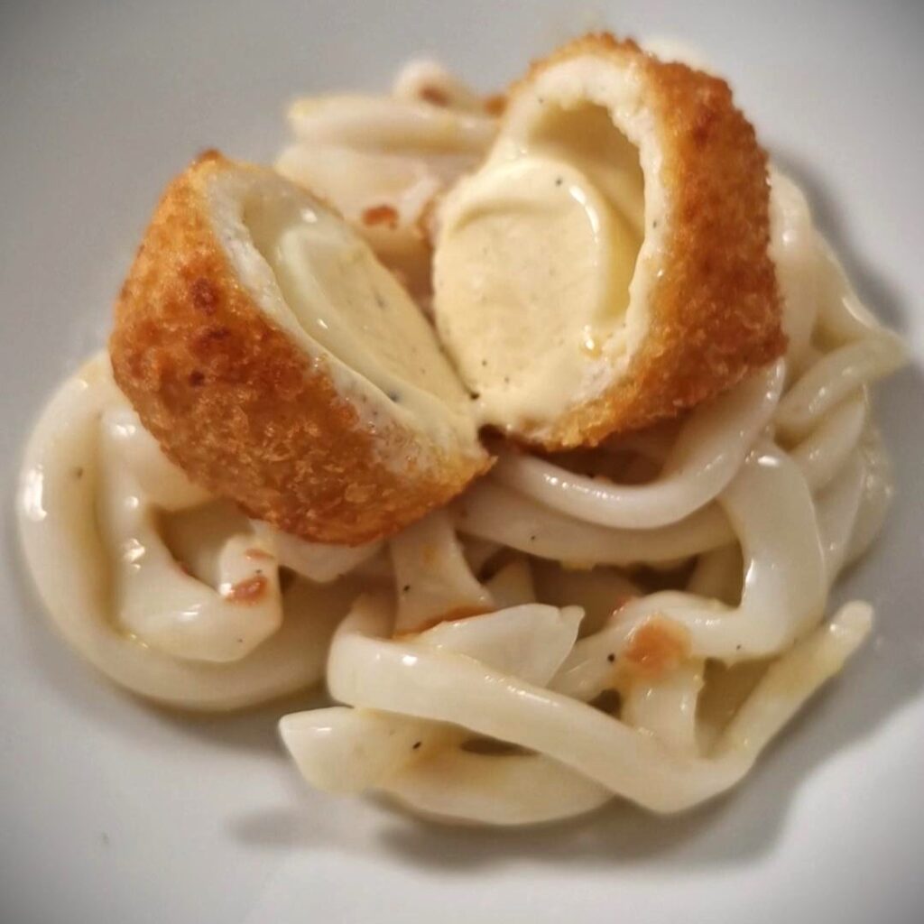 gelato fritto alla carbonara