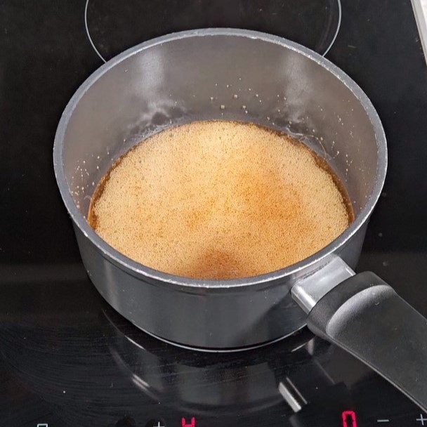 Gelato allo yogurt affumicato, caramello e mandorle speziate 5 gelato allo yogurt affumicato 15