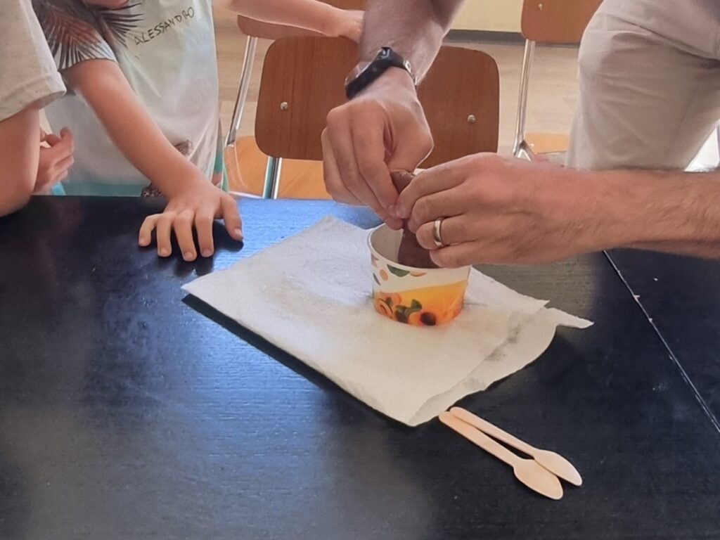 Il primo laboratorio di gelato per bambini e genitori 6 20250830 145738 1